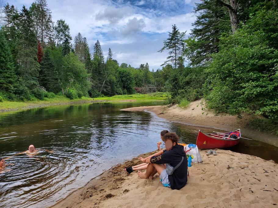 Chalet Nabu L'Ours - Riviere - Billard Сент-Алексі-де-Мон Екстер'єр фото